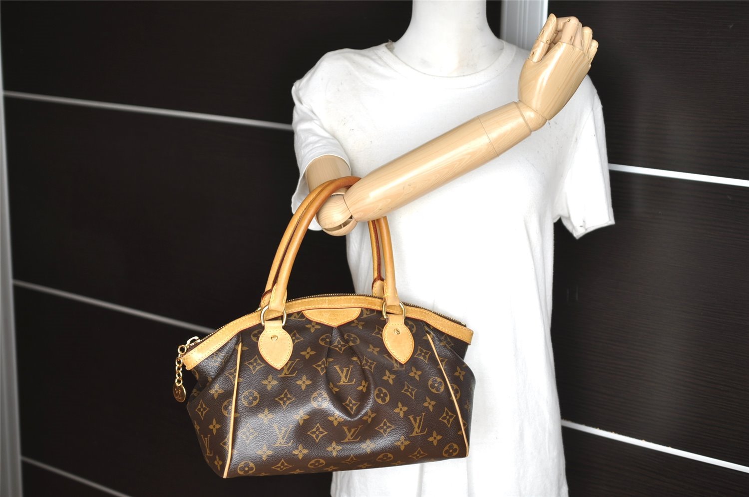 Authentic Louis Vuitton Monogram Tivoli PM Hand Tote Bag Purse M40143 LV 9411I