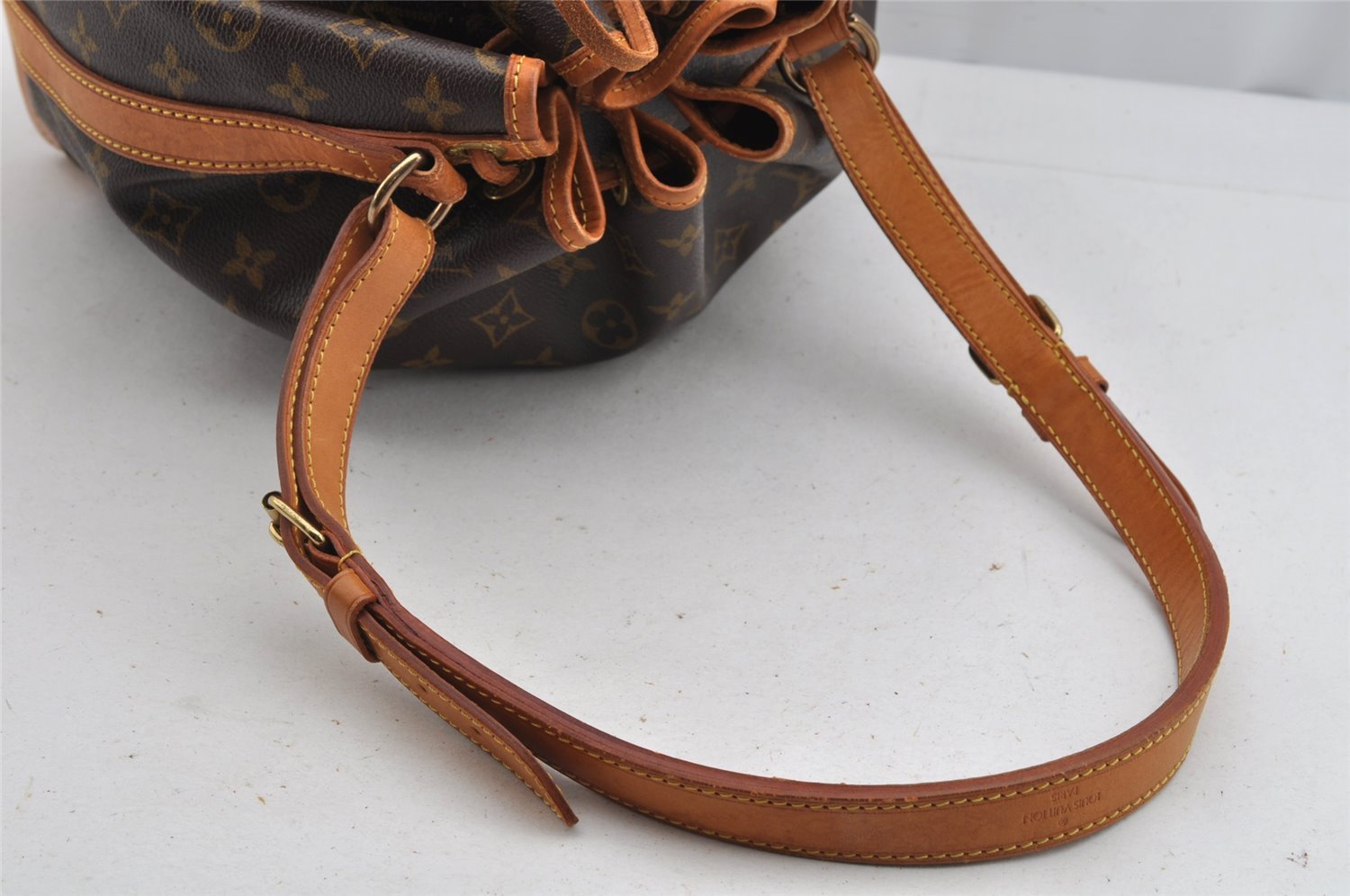 Authentic Louis Vuitton Monogram Noe Shoulder Drawstring Bag M42224 LV 9412J