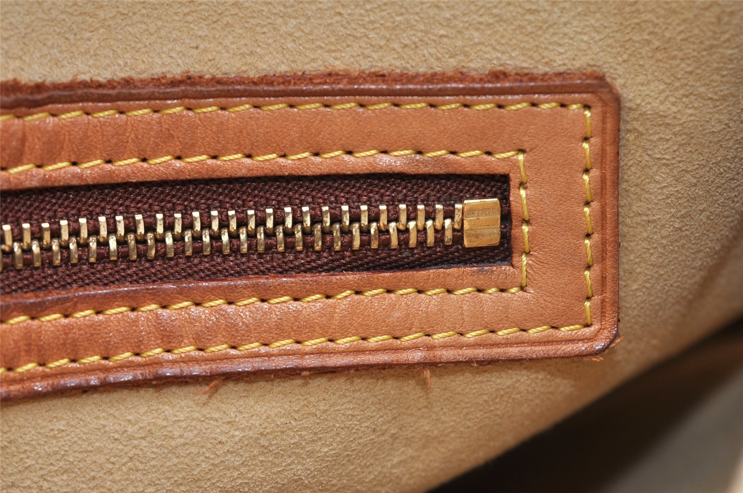 Authentic Louis Vuitton Monogram Looping GM Shoulder Bag M51145 LV 9415I