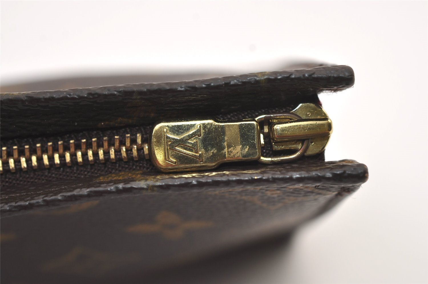 Authentic Louis Vuitton Monogram Poche Toilette 19 M47544 Cosmetics Pouch 9417J