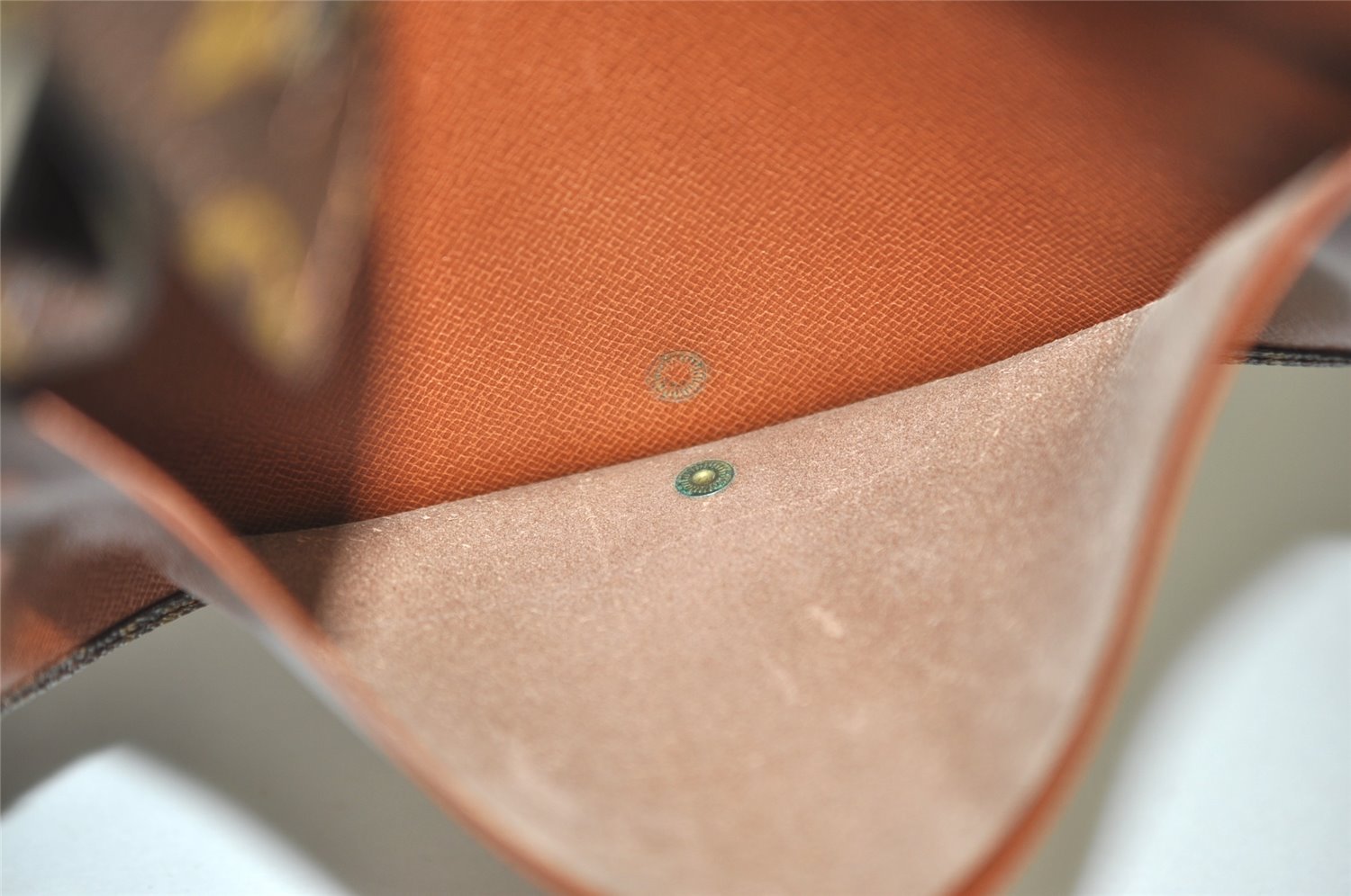 Authentic Louis Vuitton Monogram Pochette Rabat Clutch Bag Old Model LV 9421J