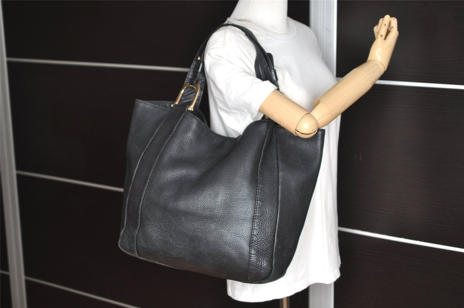 Authentic GUCCI Vintage Shoulder Tote Bag Leather 257051 Black 9424I