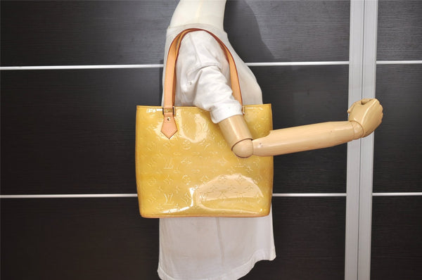 Authentic Louis Vuitton Vernis Houston Shoulder Hand Bag Yellow M91004 LV 9425J