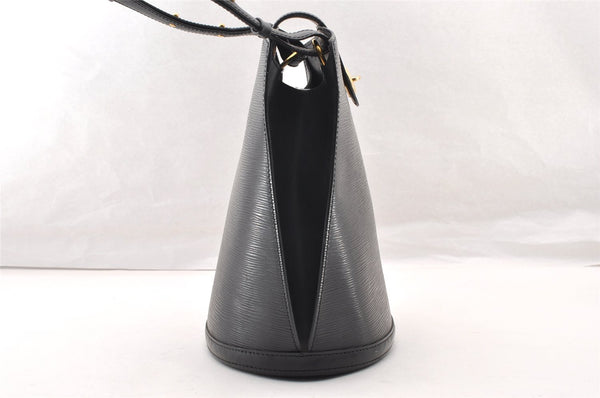 Authentic Louis Vuitton Epi Cluny Shoulder Bag Purse Black M52252 LV 9429I