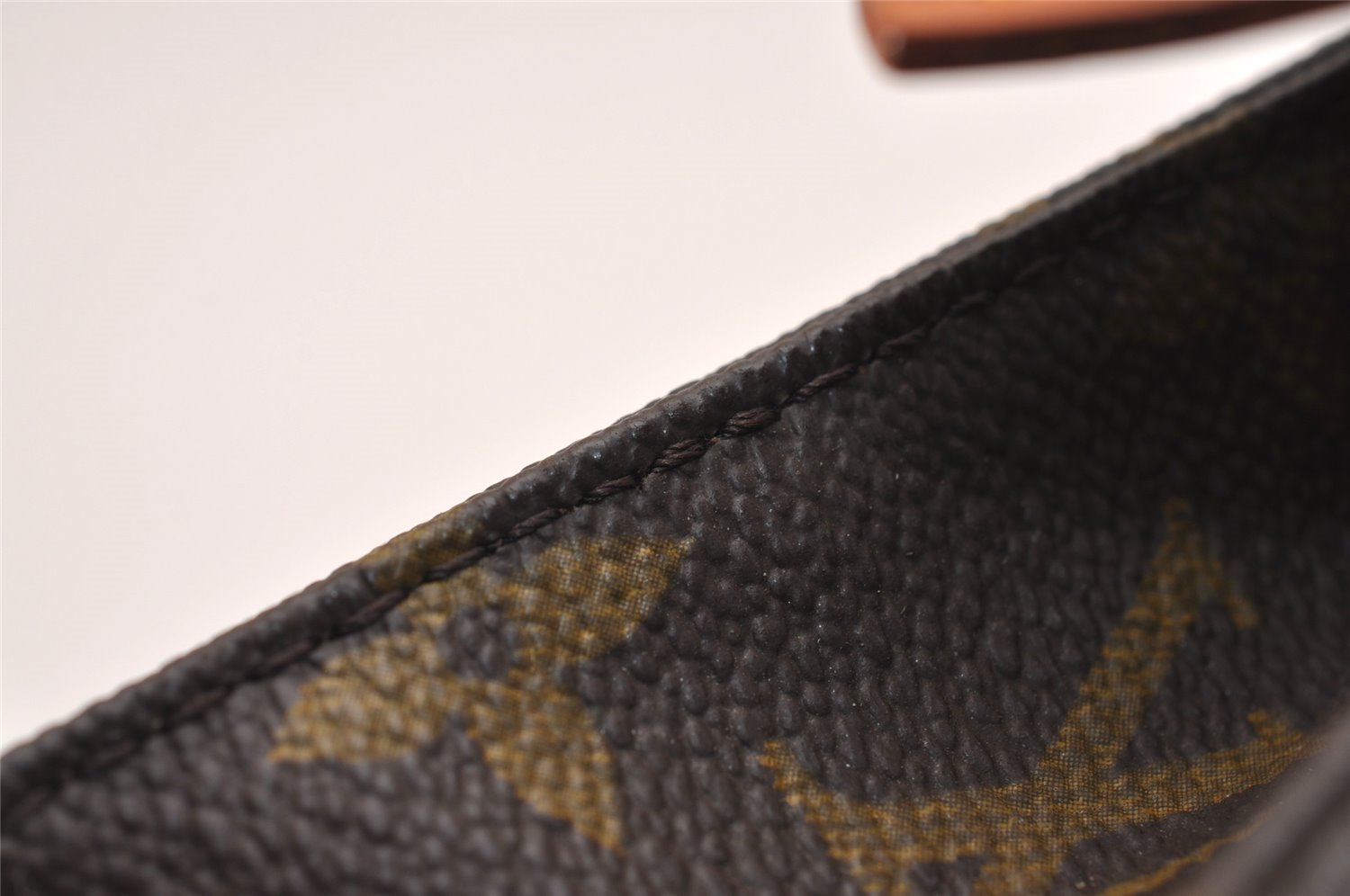 Authentic Louis Vuitton Monogram Poche Toilette 15 M47546 Cosmetics Pouch 9431J