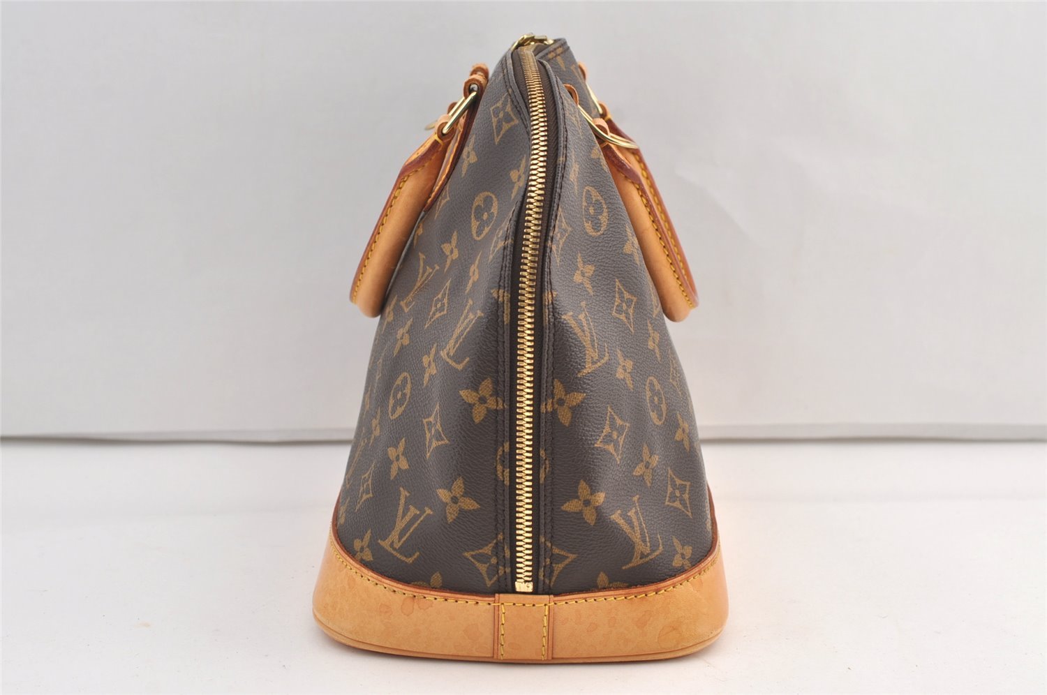 Authentic Louis Vuitton Monogram Alma Hand Bag Purse M51130 LV 9432J