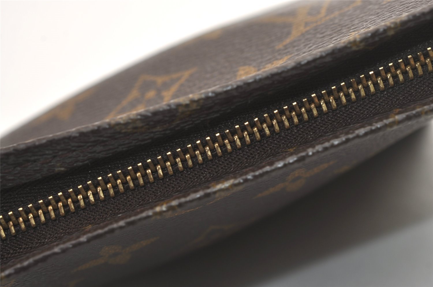 Authentic Louis Vuitton Monogram Poche Toilette 15 M47546 Cosmetics Pouch 9439J