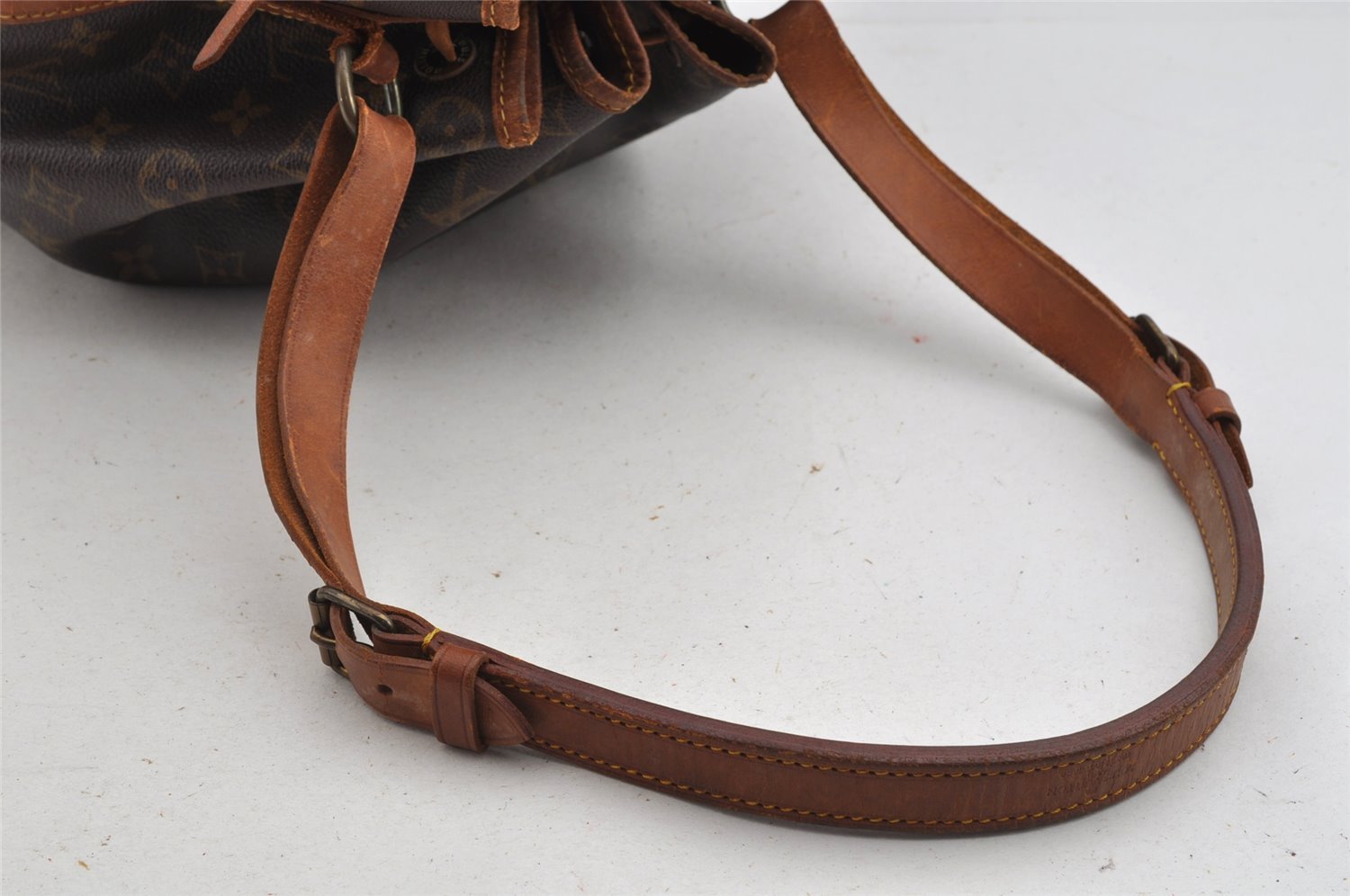 Authentic Louis Vuitton Monogram Noe Shoulder Drawstring Bag M42224 LV 9441J