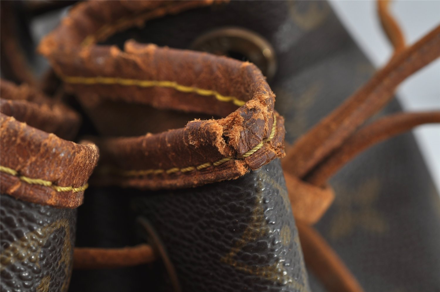 Authentic Louis Vuitton Monogram Noe Shoulder Drawstring Bag M42224 LV 9441J