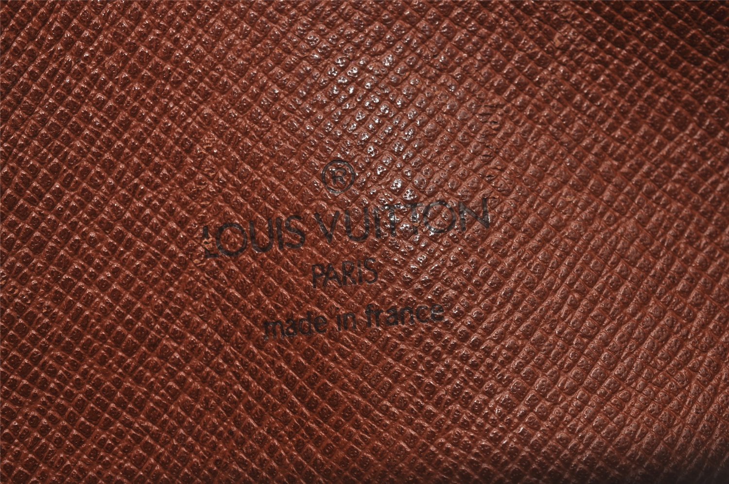 Authentic Louis Vuitton Monogram Saint Cloud MM M51243 Shoulder Cross Bag 9448I