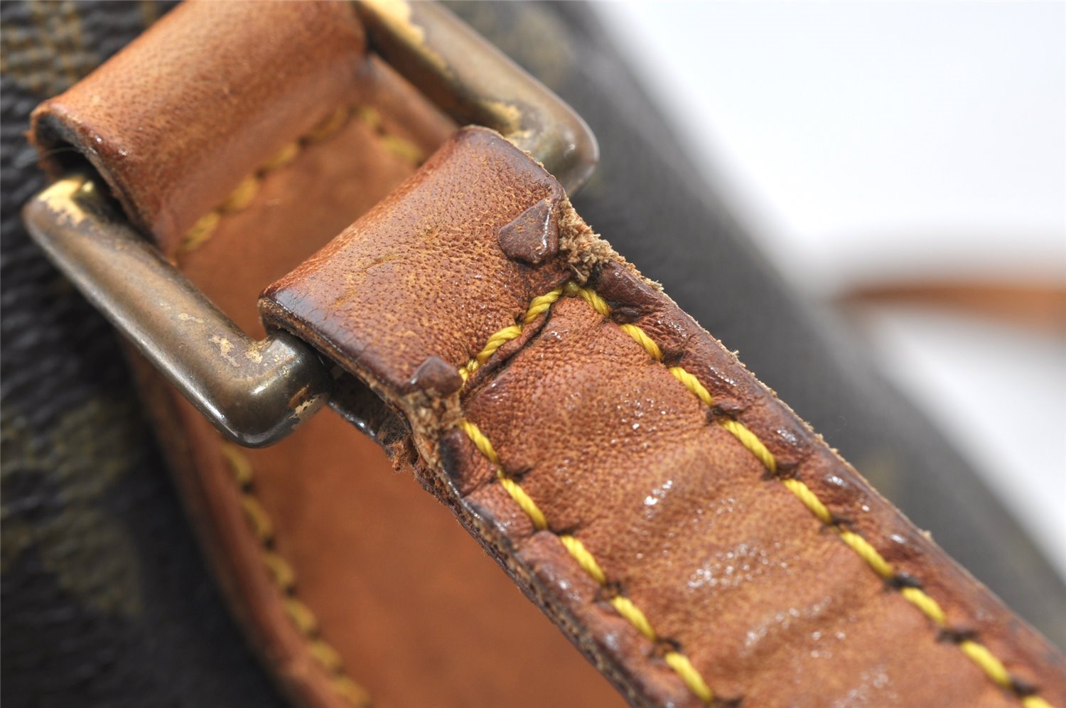 Authentic Louis Vuitton Monogram Tulleries MM Shoulder Cross Bag M51348 LV 9449I