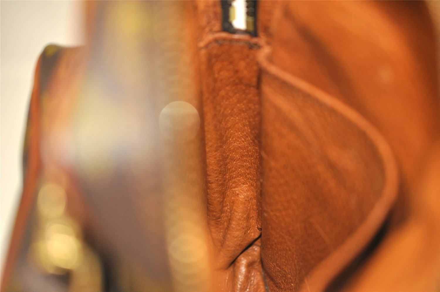 Authentic Louis Vuitton Monogram Amazone Shoulder Cross Body Bag Old Model 9464J