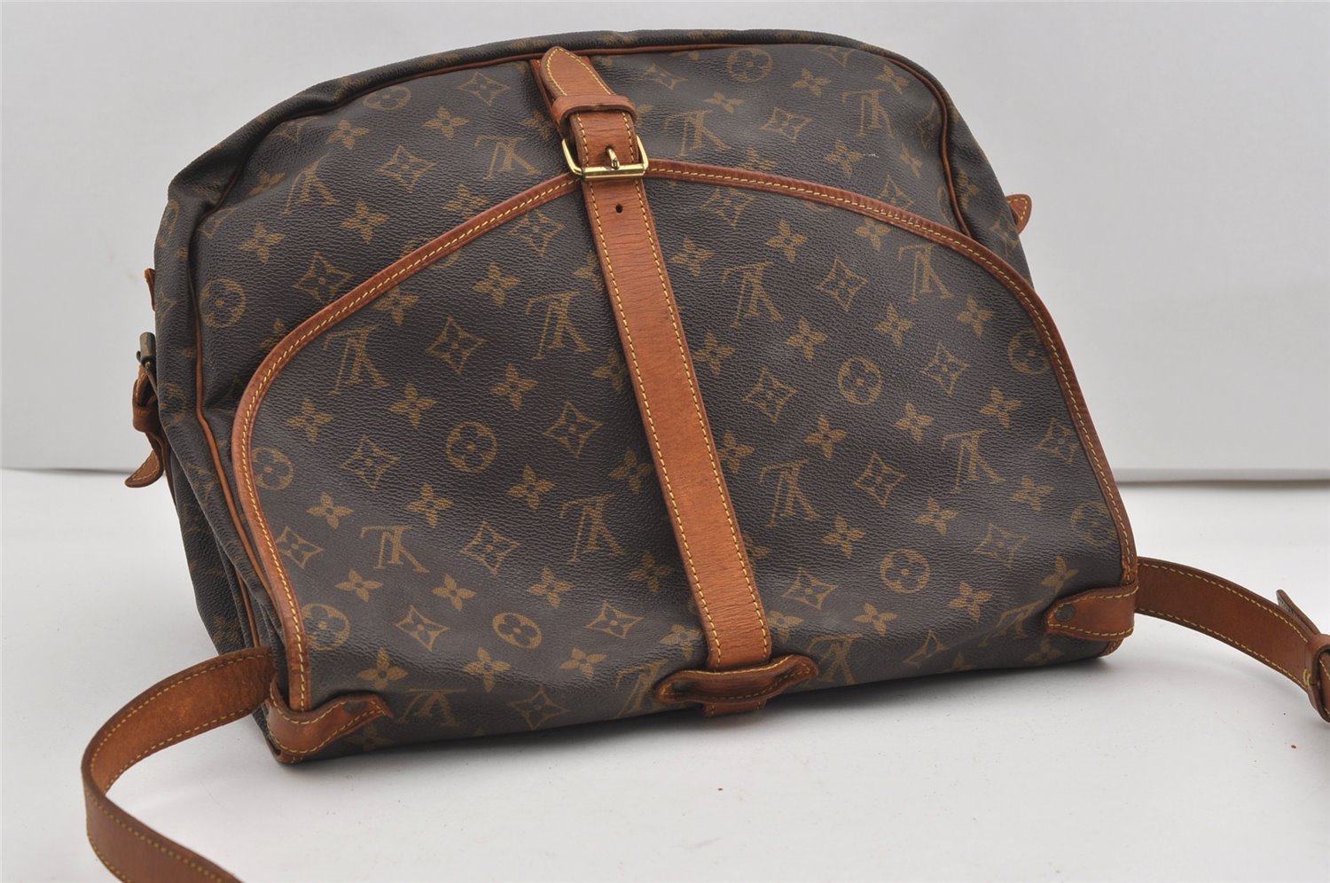 Authentic Louis Vuitton Monogram Saumur 35 Shoulder Cross Bag M42254 LV 9468I