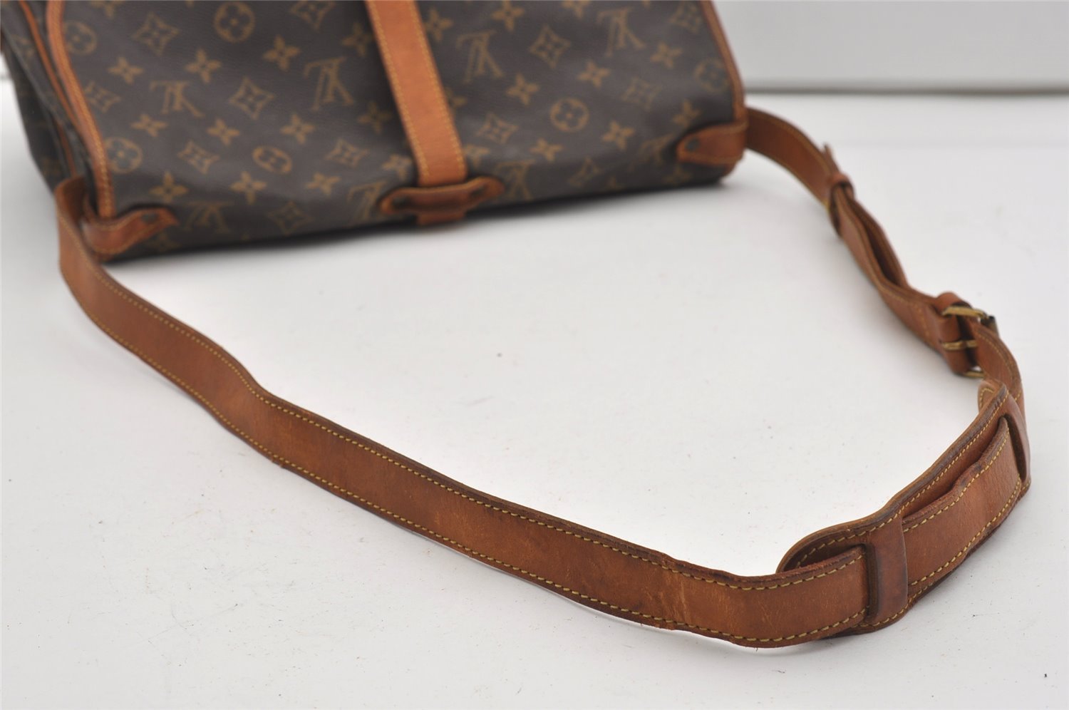 Authentic Louis Vuitton Monogram Saumur 35 Shoulder Cross Bag M42254 LV 9468I