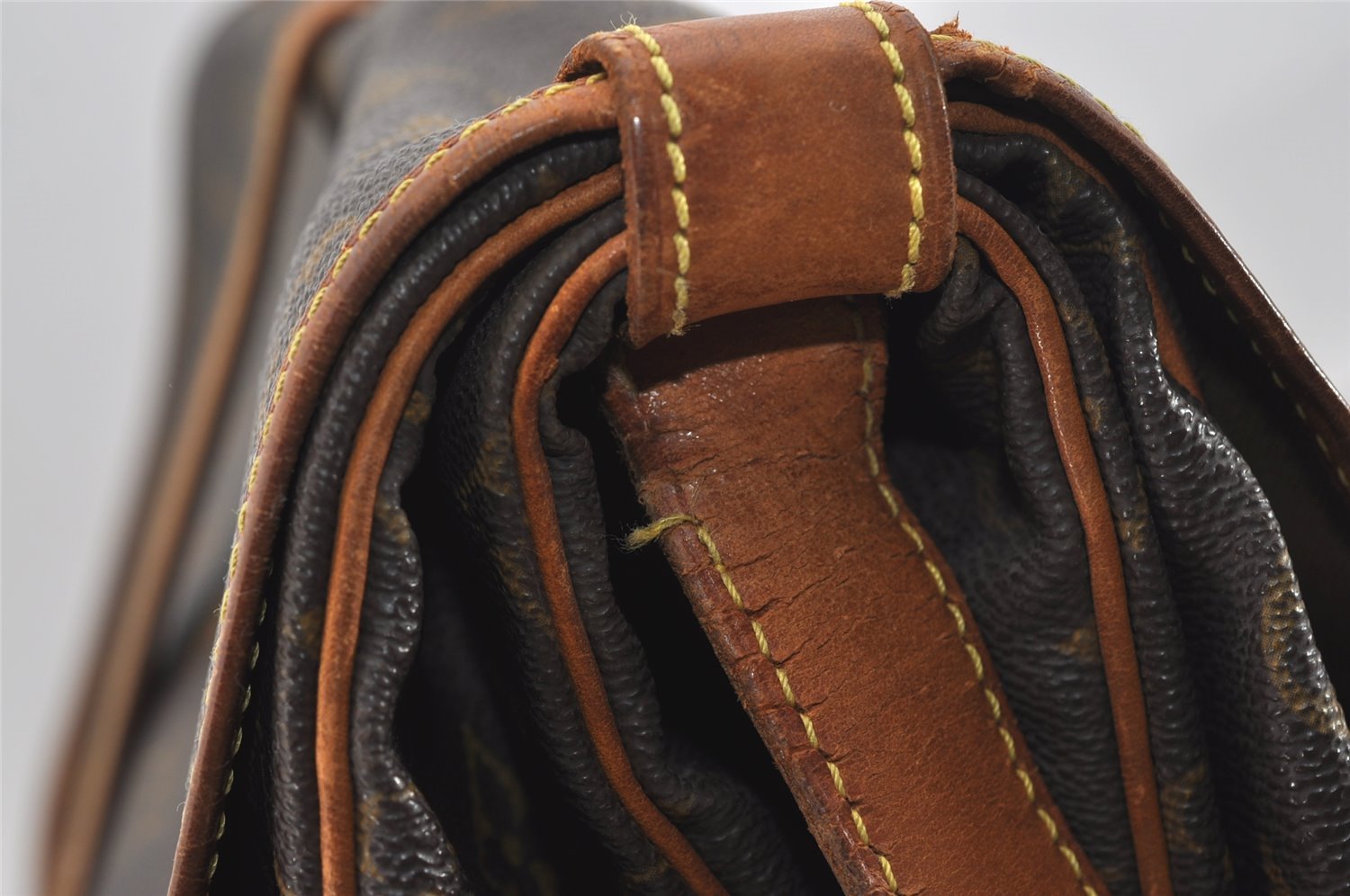 Authentic Louis Vuitton Monogram Saumur 35 Shoulder Cross Bag M42254 LV 9468I