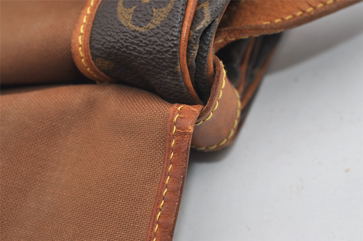 Authentic Louis Vuitton Monogram Saumur 35 Shoulder Cross Bag M42254 LV 9468I