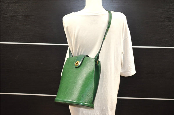 Authentic Louis Vuitton Epi Cluny Shoulder Bag Purse Green M52254 LV 9473I