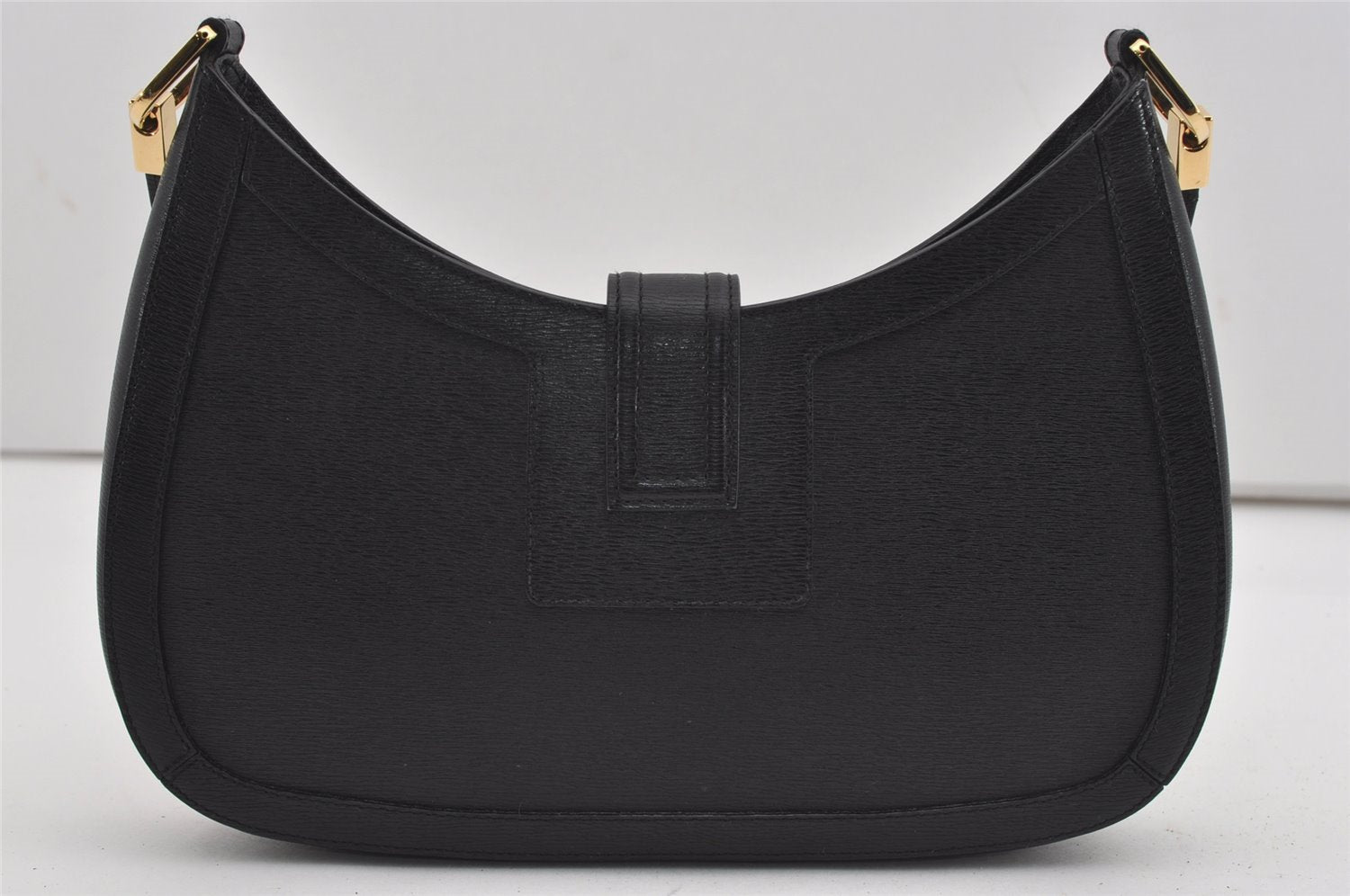 Authentic GUCCI Vintage Shoulder Bag Purse Leather 0014141 Black 9474I