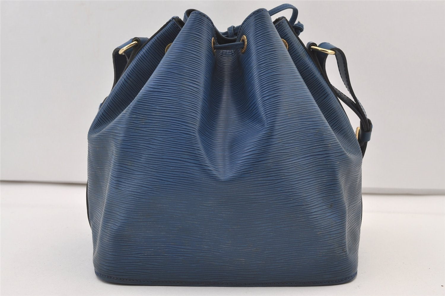 Authentic Louis Vuitton Epi Petit Noe Shoulder Drawstring Bag M44105 Blue 9478J