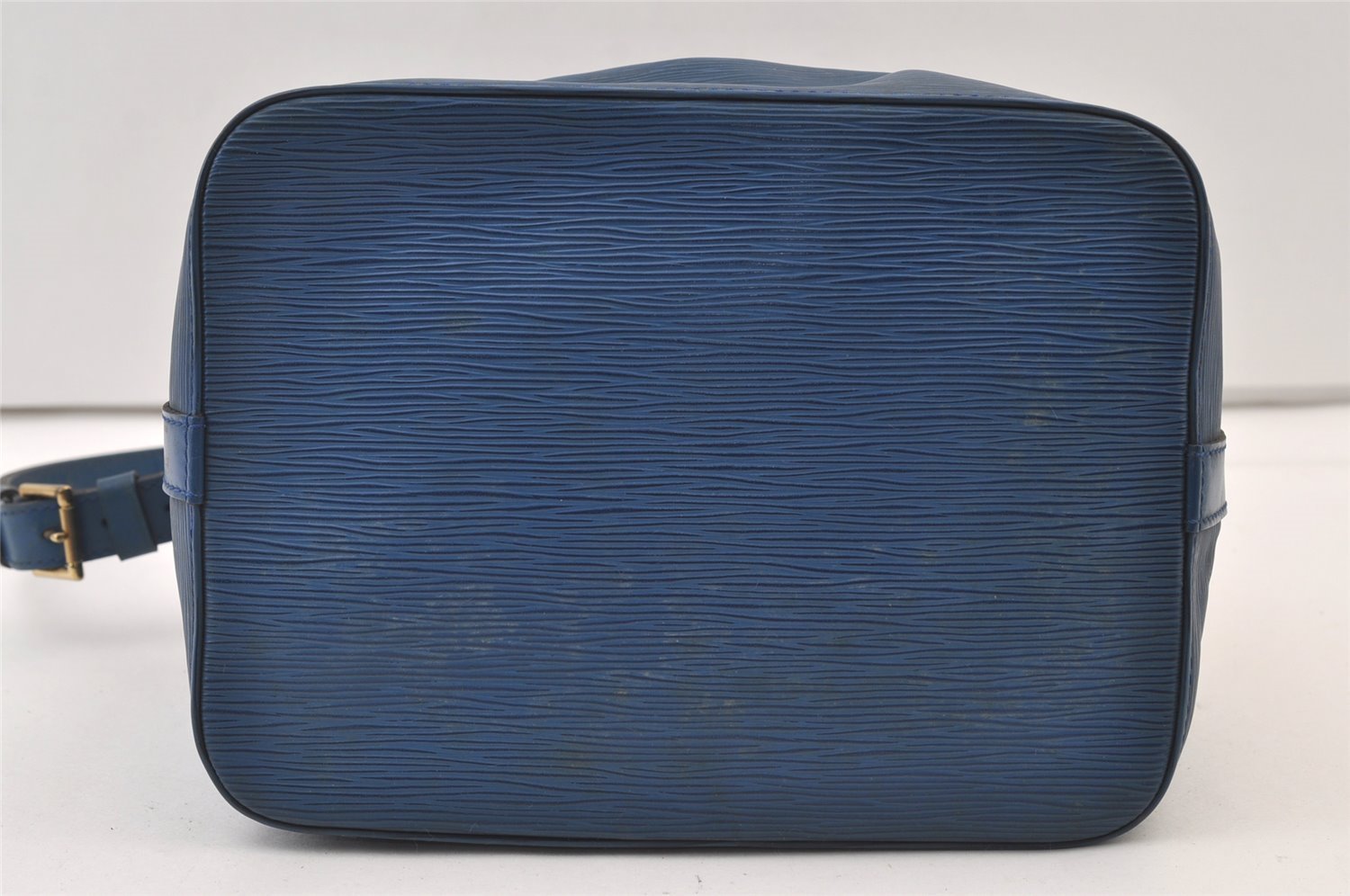 Authentic Louis Vuitton Epi Petit Noe Shoulder Drawstring Bag M44105 Blue 9478J