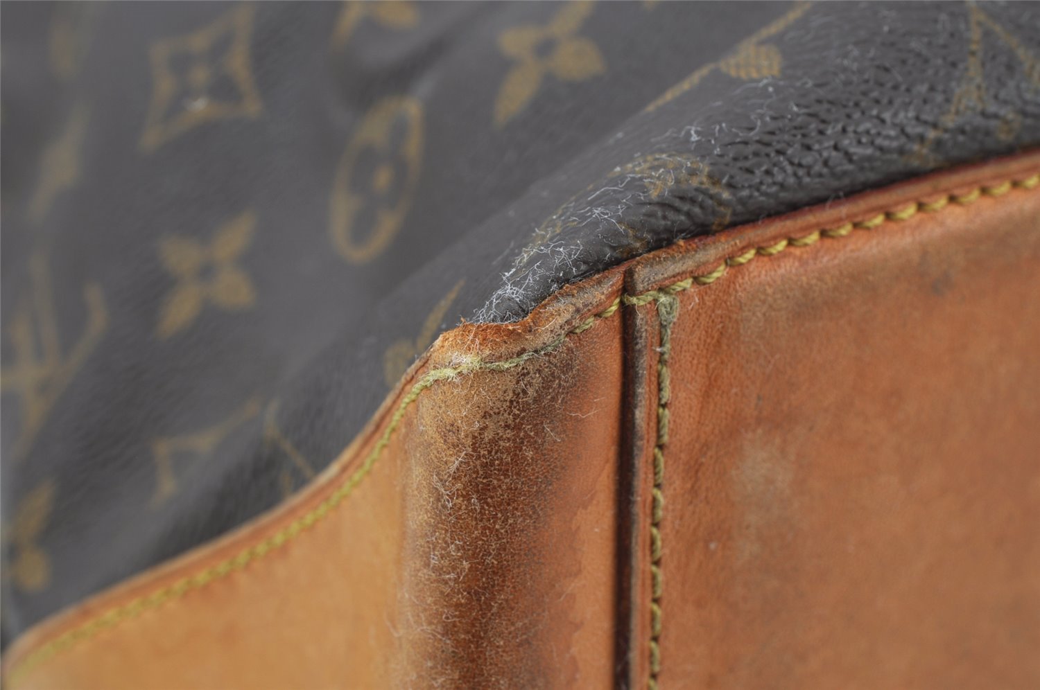 Authentic Louis Vuitton Monogram Cabas Mezzo Shoulder Tote Bag M51151 LV 9481I