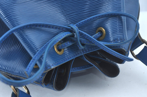 Authentic Louis Vuitton Epi Noe Shoulder Drawstring Bag Blue M44005 LV 9483I