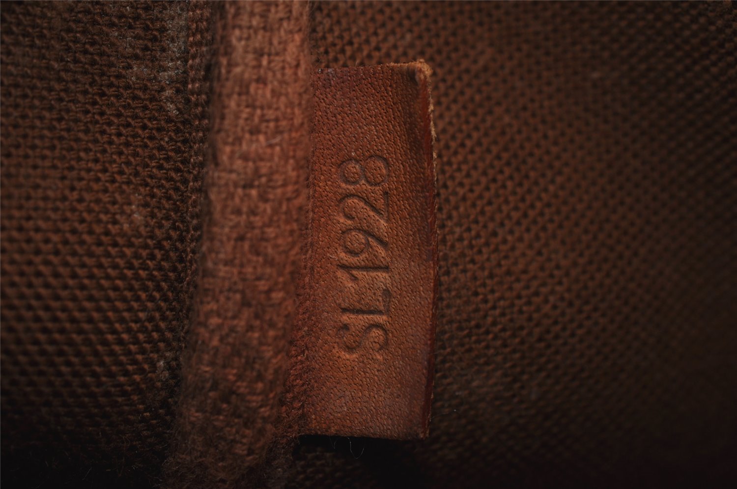 Authentic Louis Vuitton Monogram Pochette Accessoires Pouch M51980 LV 9486J