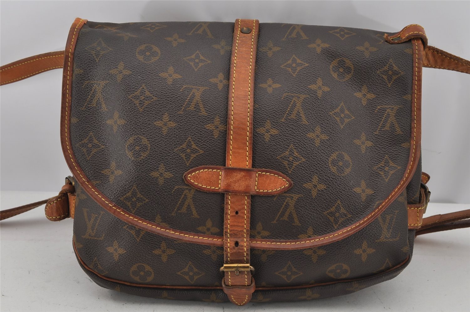 Authentic Louis Vuitton Monogram Saumur 30 Shoulder Cross Bag M42256 LV 9505J