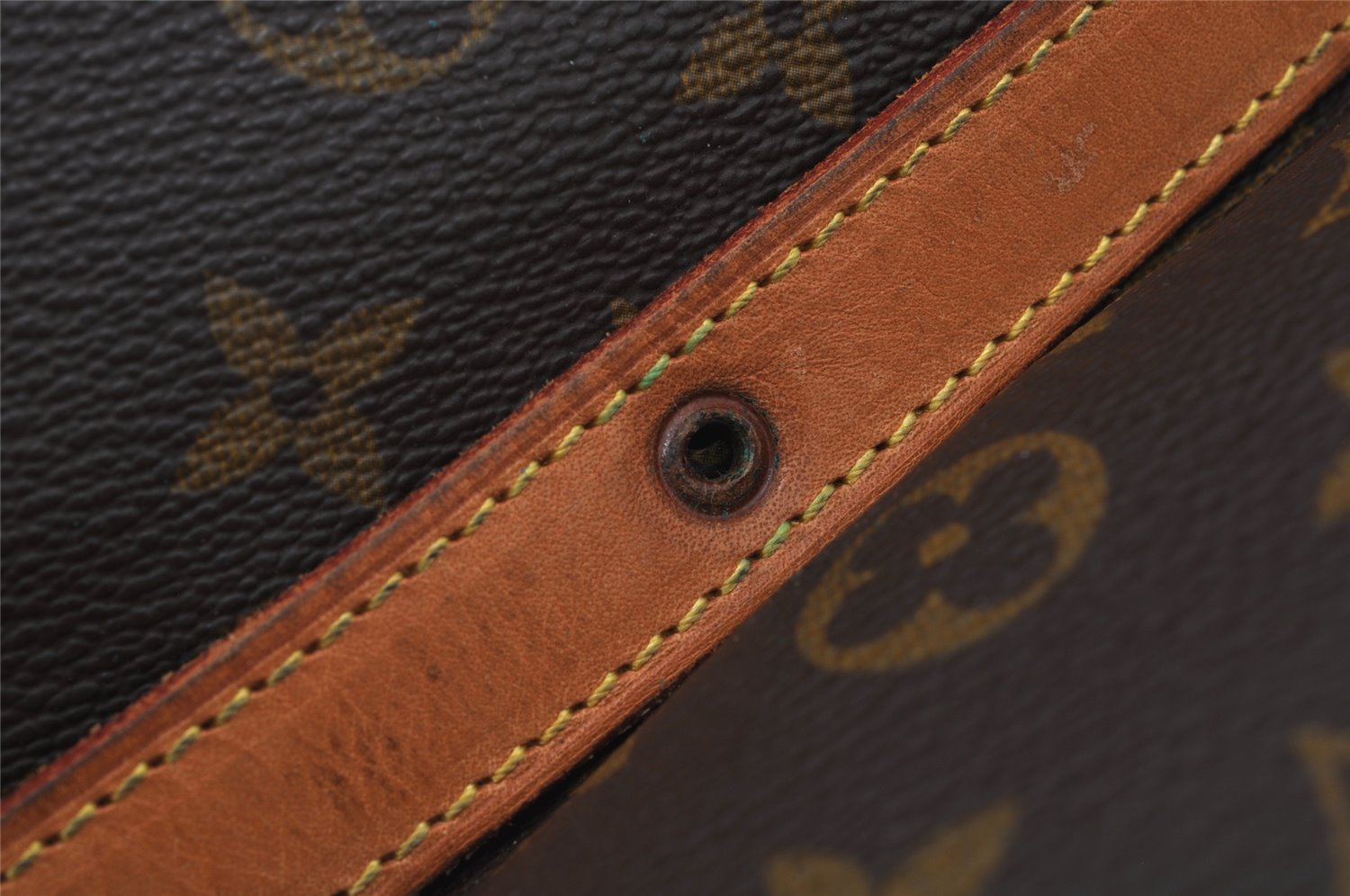 Authentic Louis Vuitton Monogram Saumur 30 Shoulder Cross Bag M42256 LV 9505J