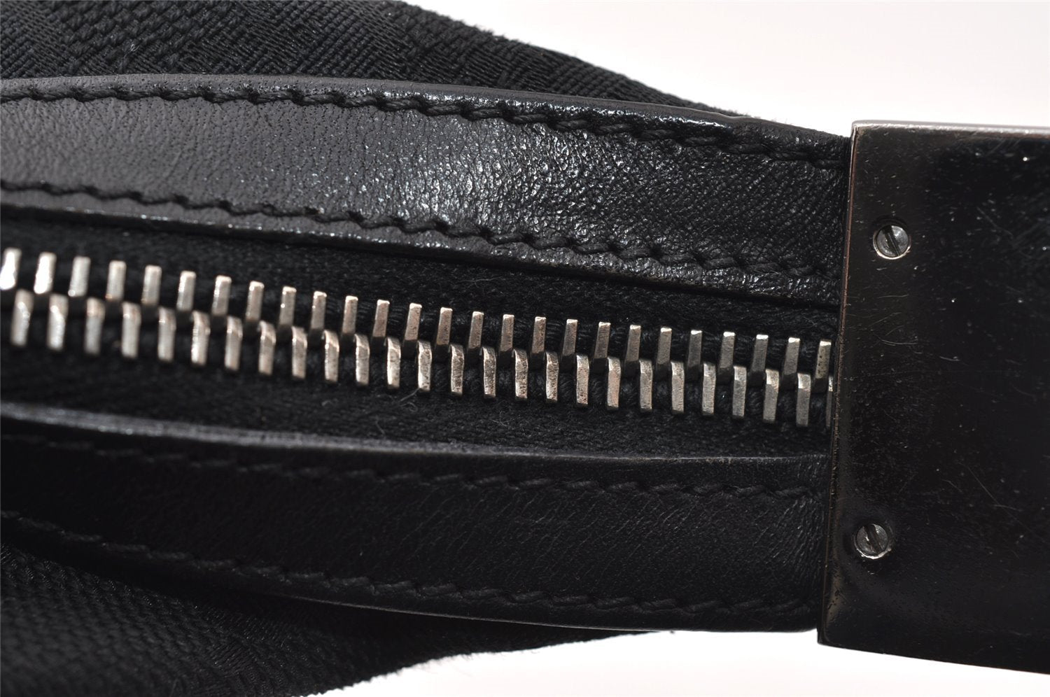 Authentic GUCCI Shoulder Bag Purse GG Canvas Leather 0013814 Black 9511I