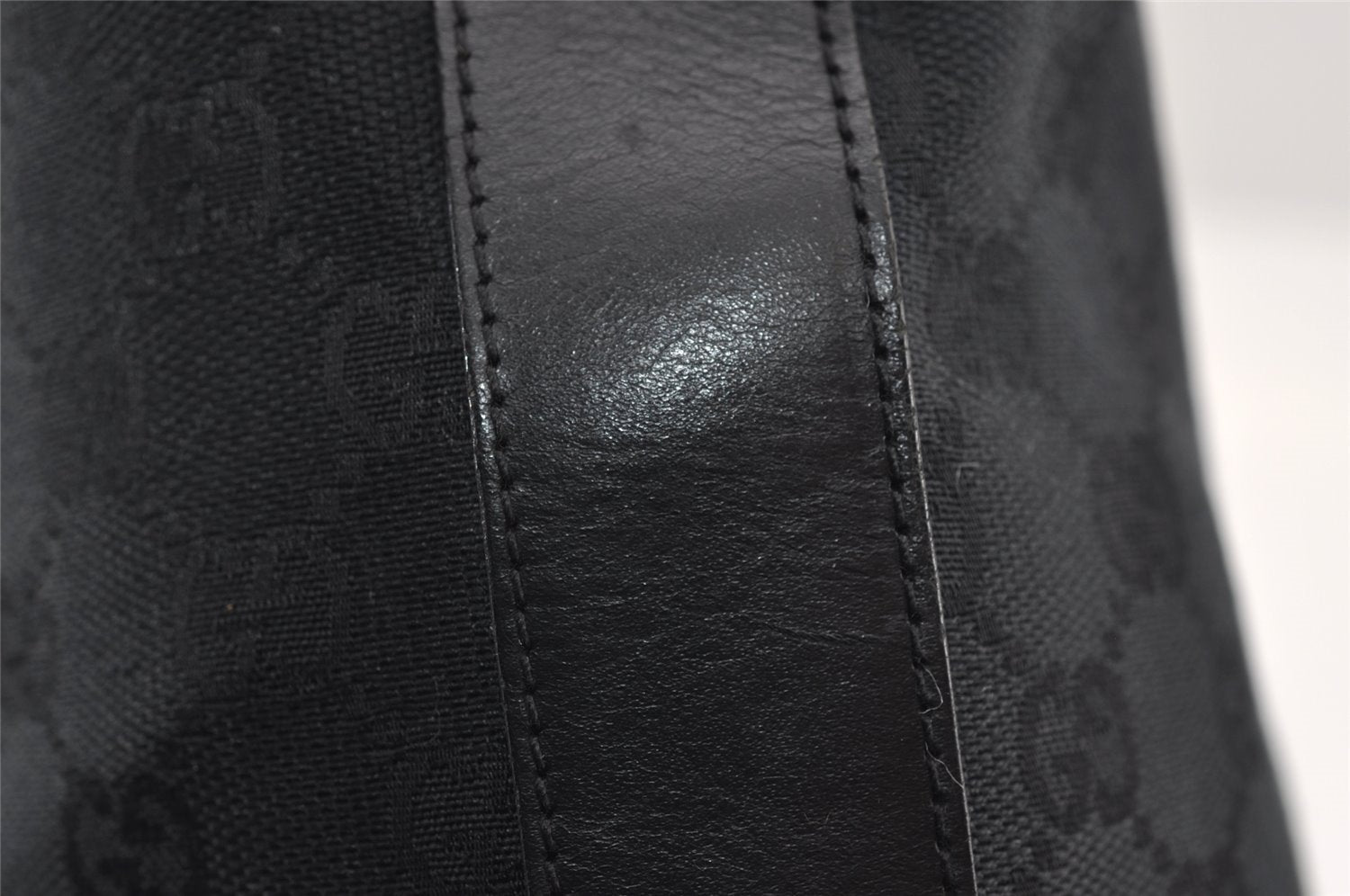 Authentic GUCCI Shoulder Bag Purse GG Canvas Leather 0013814 Black 9511I