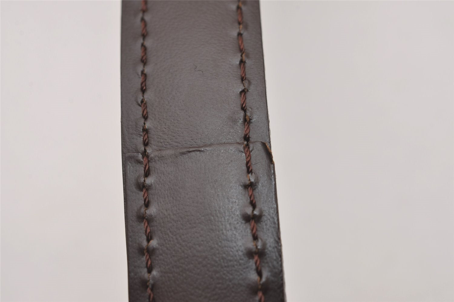 Authentic Louis Vuitton Leather Shoulder Strap Brown 40.4-47.8