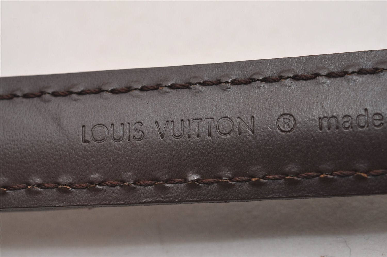 Authentic Louis Vuitton Leather Shoulder Strap Brown 40.4-47.8