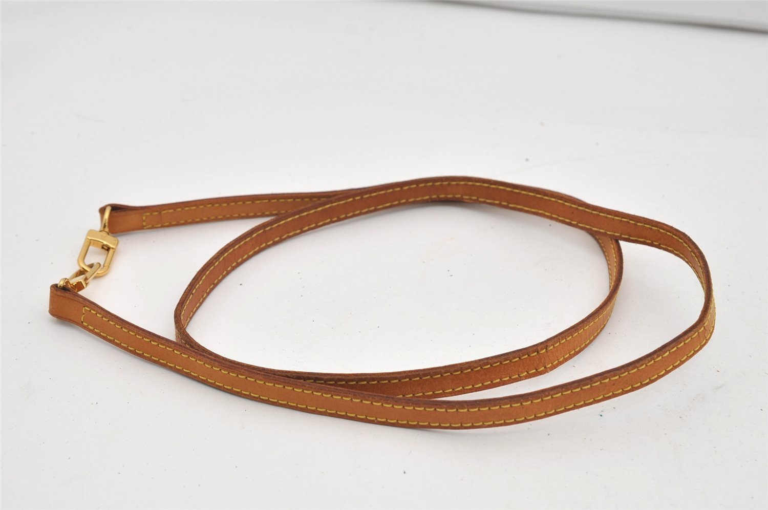 Authentic Louis Vuitton Leather Shoulder Strap Beige 45.5