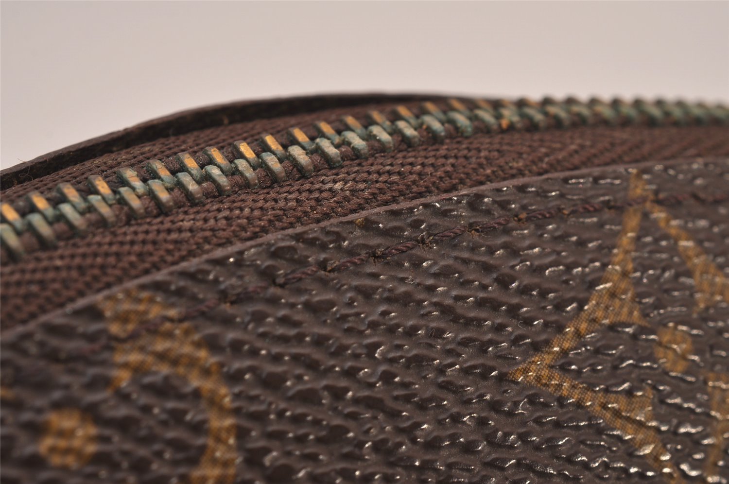 Auth Louis Vuitton Monogram Trousse Demi Ronde 23 Pouch M47520 Junk 9519I