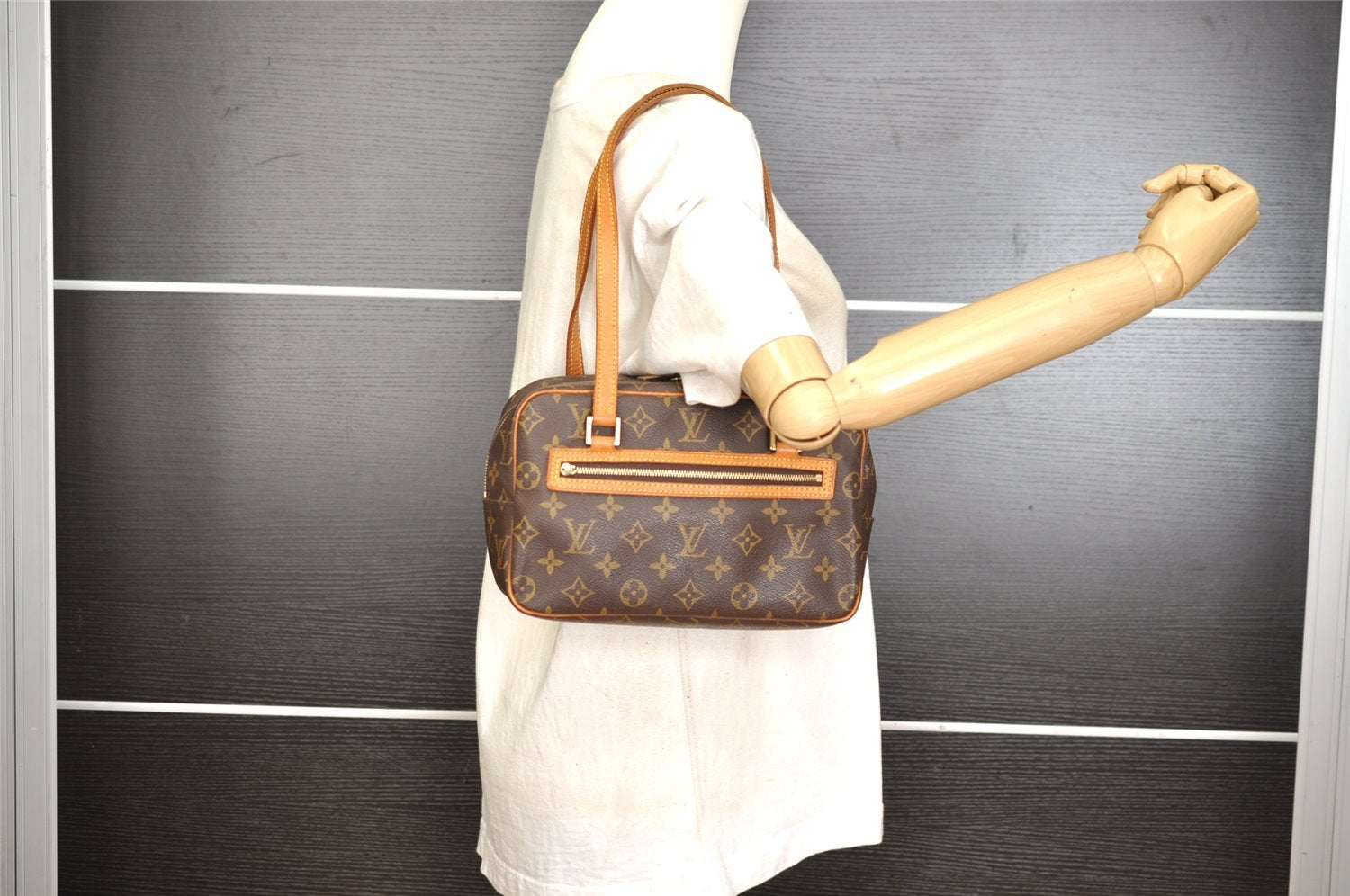 Authentic Louis Vuitton Monogram Cite MM Shoulder Bag M51182 LV 9530I