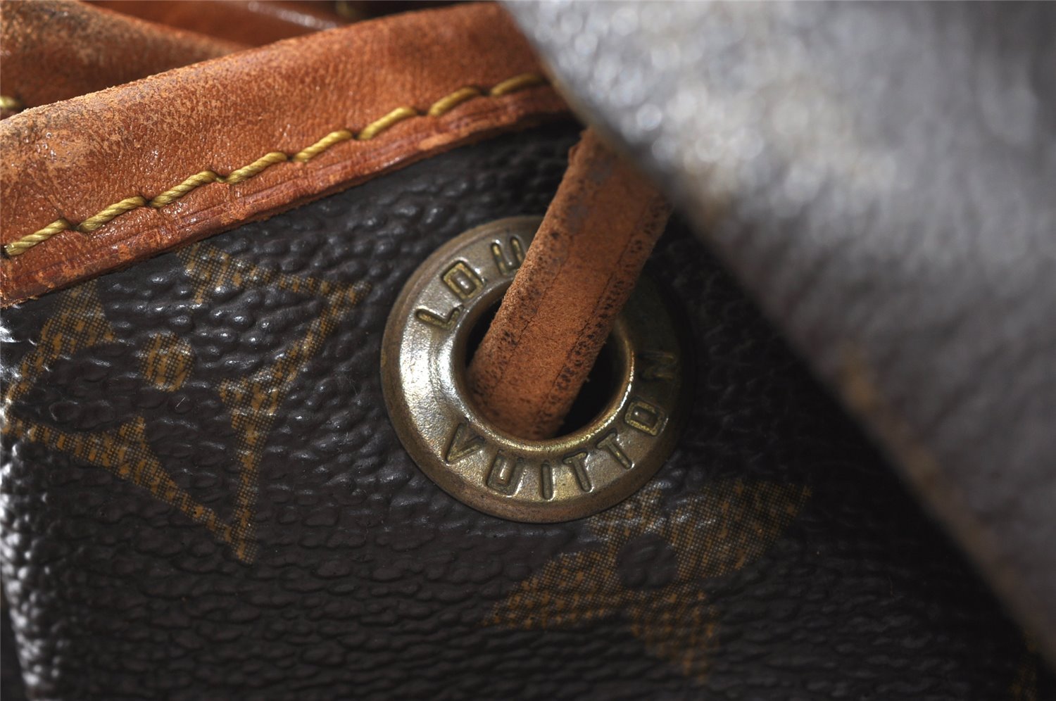 Authentic Louis Vuitton Monogram Noe Shoulder Drawstring Bag M42224 LV 9535I