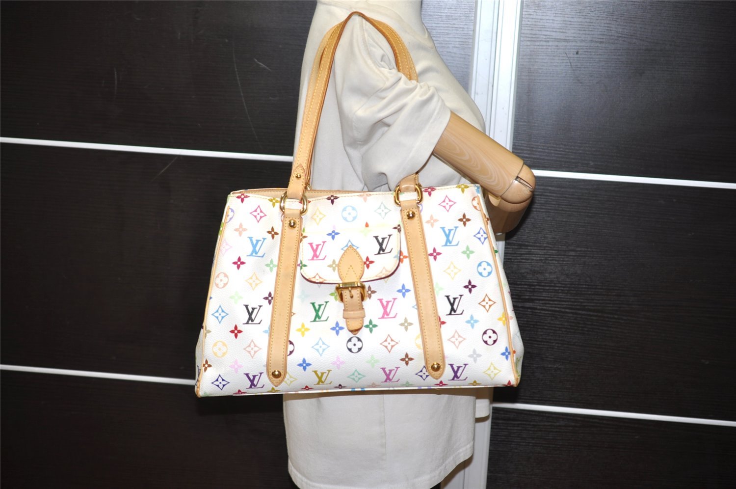 Auth Louis Vuitton Multicolor Aurelia MM White Shoulder Tote Bag M40094 LV 9538I