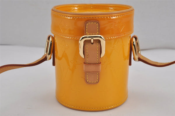 Authentic Louis Vuitton Vernis Astor Place Shoulder Bag Yellow M91100 LV 9542J