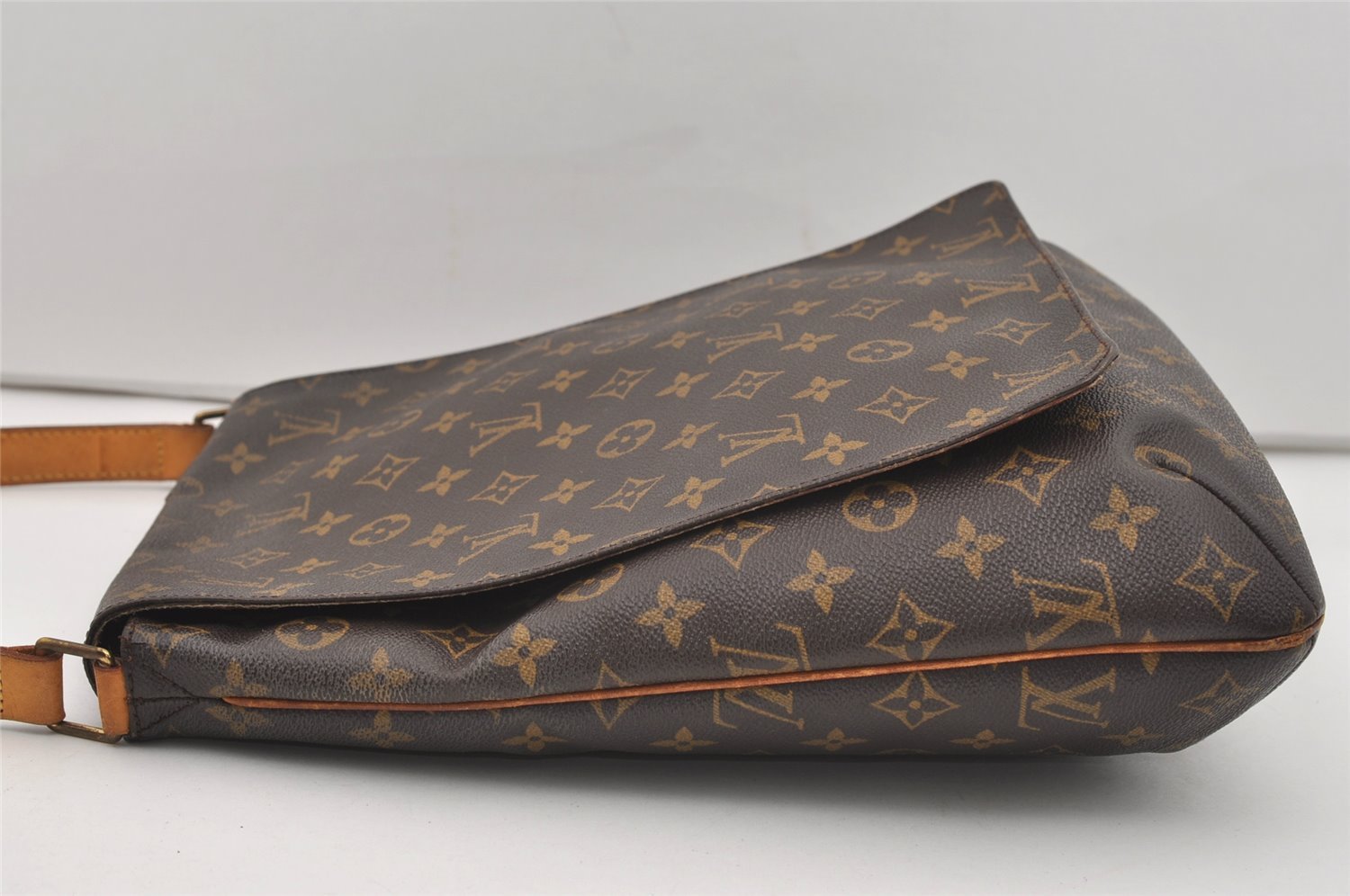 Authentic Louis Vuitton Monogram Musette Shoulder Cross Body Bag M51256 LV 9557I
