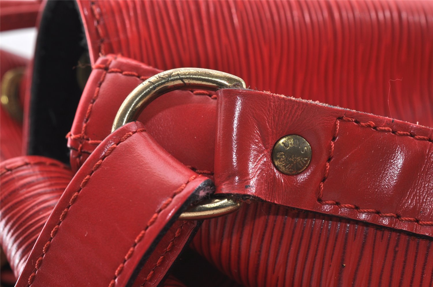 Authentic Louis Vuitton Epi Noe Shoulder Drawstring Bag Red M44007 LV 9558I