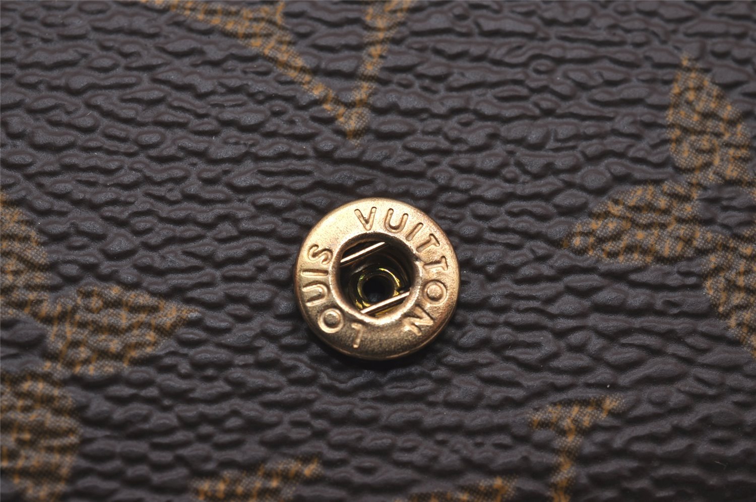 Authentic Louis Vuitton Monogram Multicles 4 Four Hooks Key Case M62631 LV 9564I