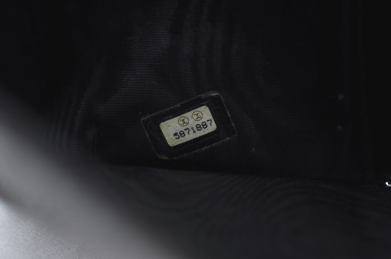 Authentic CHANEL Caviar Skin Vintage CoCo Mark Trifold Wallet Purse Black 9565I