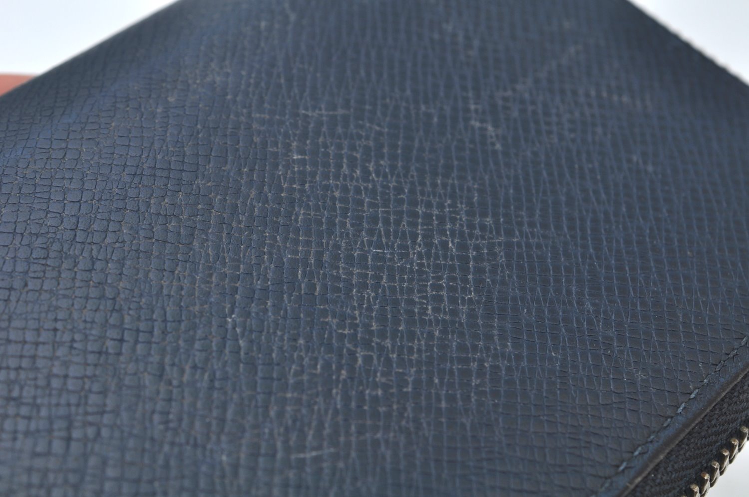 Authentic Louis Vuitton Taiga Zippy Wallet Vertical Blue Black M30070 LV 9567I
