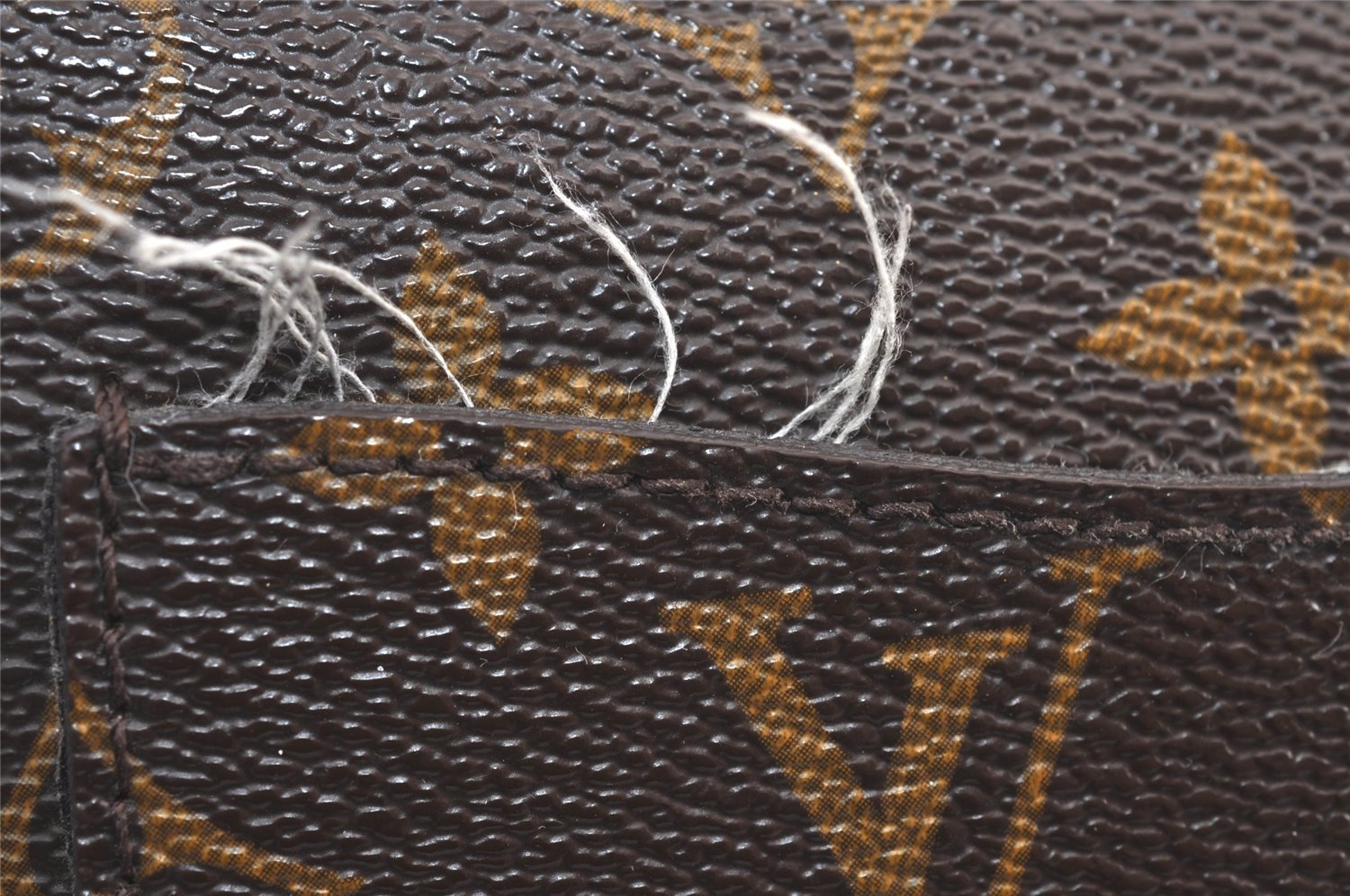 Authentic Louis Vuitton Monogram Saint Cloud MM M51243 Shoulder Cross Bag 9569I