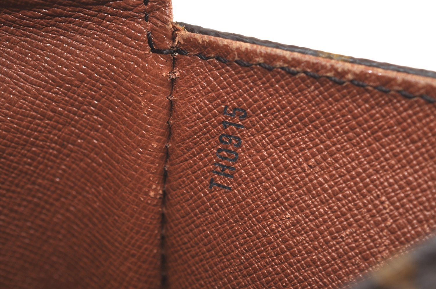 Authentic Louis Vuitton Monogram Saint Cloud MM M51243 Shoulder Cross Bag 9569I