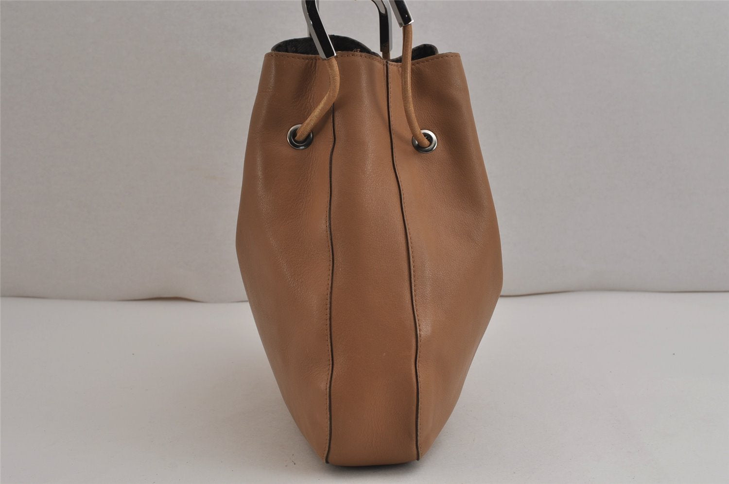 Authentic GUCCI Vintage Shoulder Hand Bag Purse Leather 0013748 Brown 9571J