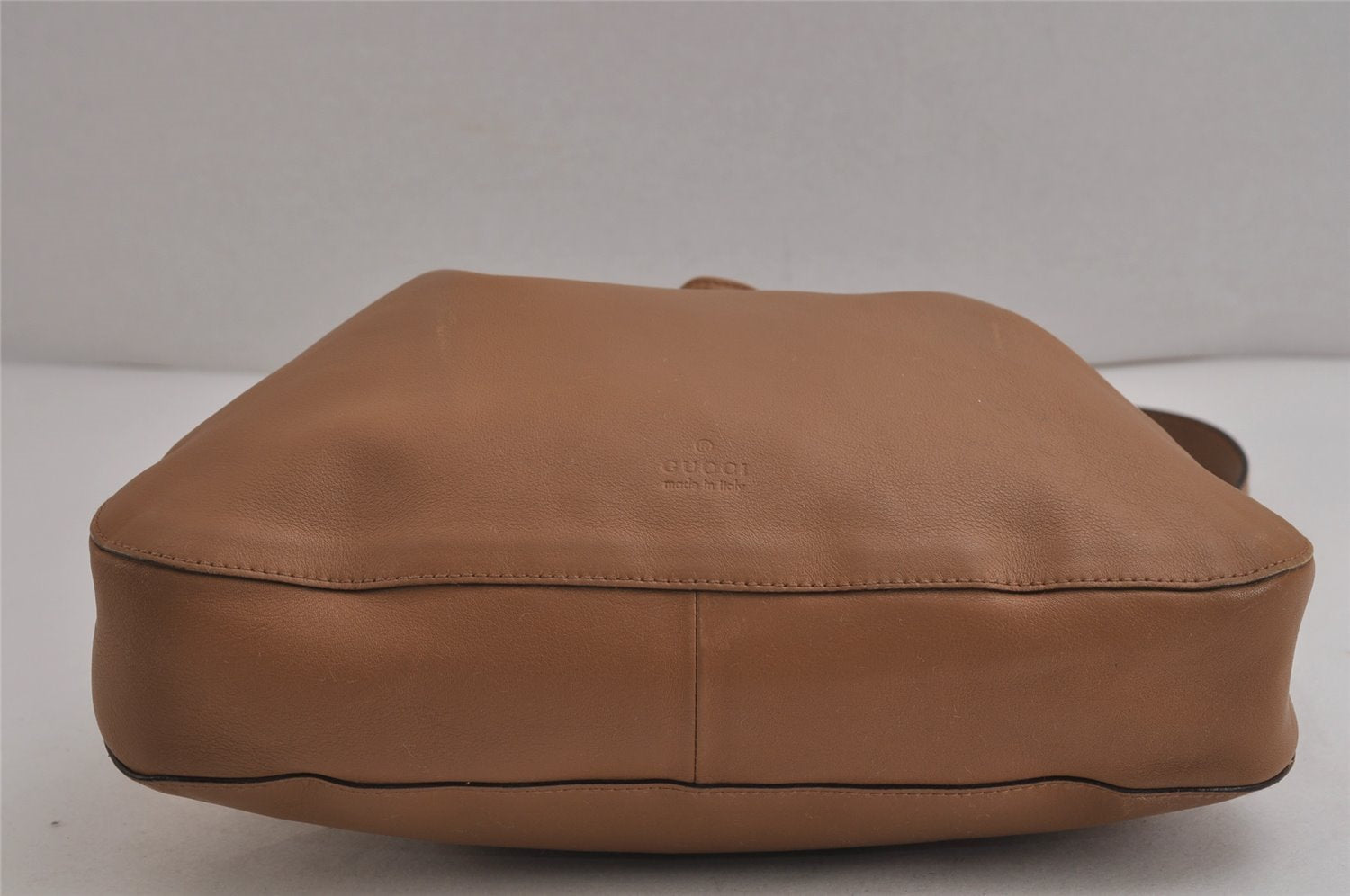 Authentic GUCCI Vintage Shoulder Hand Bag Purse Leather 0013748 Brown 9571J