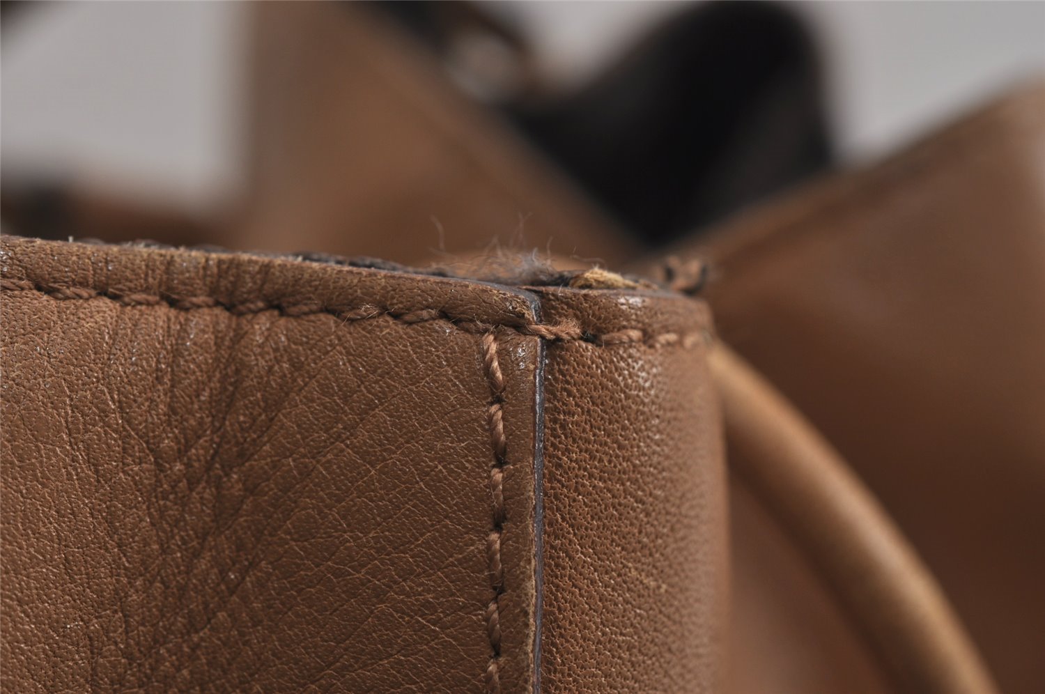 Authentic GUCCI Vintage Shoulder Hand Bag Purse Leather 0013748 Brown 9571J