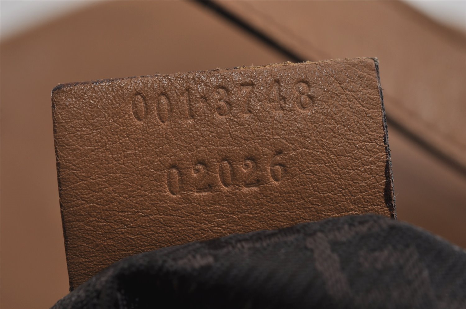 Authentic GUCCI Vintage Shoulder Hand Bag Purse Leather 0013748 Brown 9571J